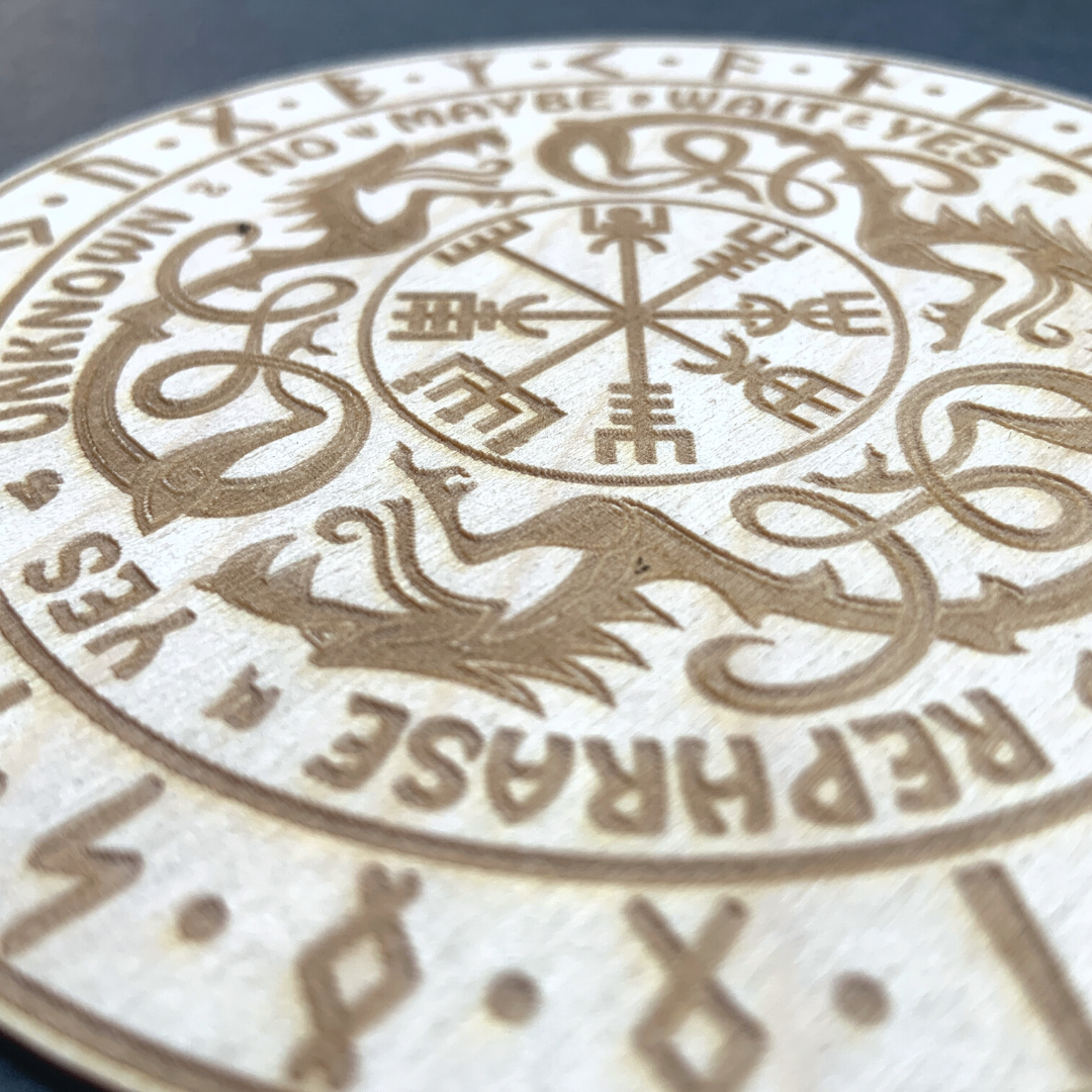 Vegvisir on pendulum board with rune casting